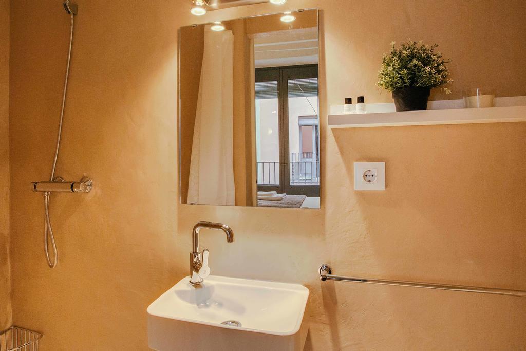 Flateli Ballesteries Girona Ngoại thất bức ảnh